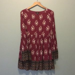 Very J Maroon Bell sleeve Dress